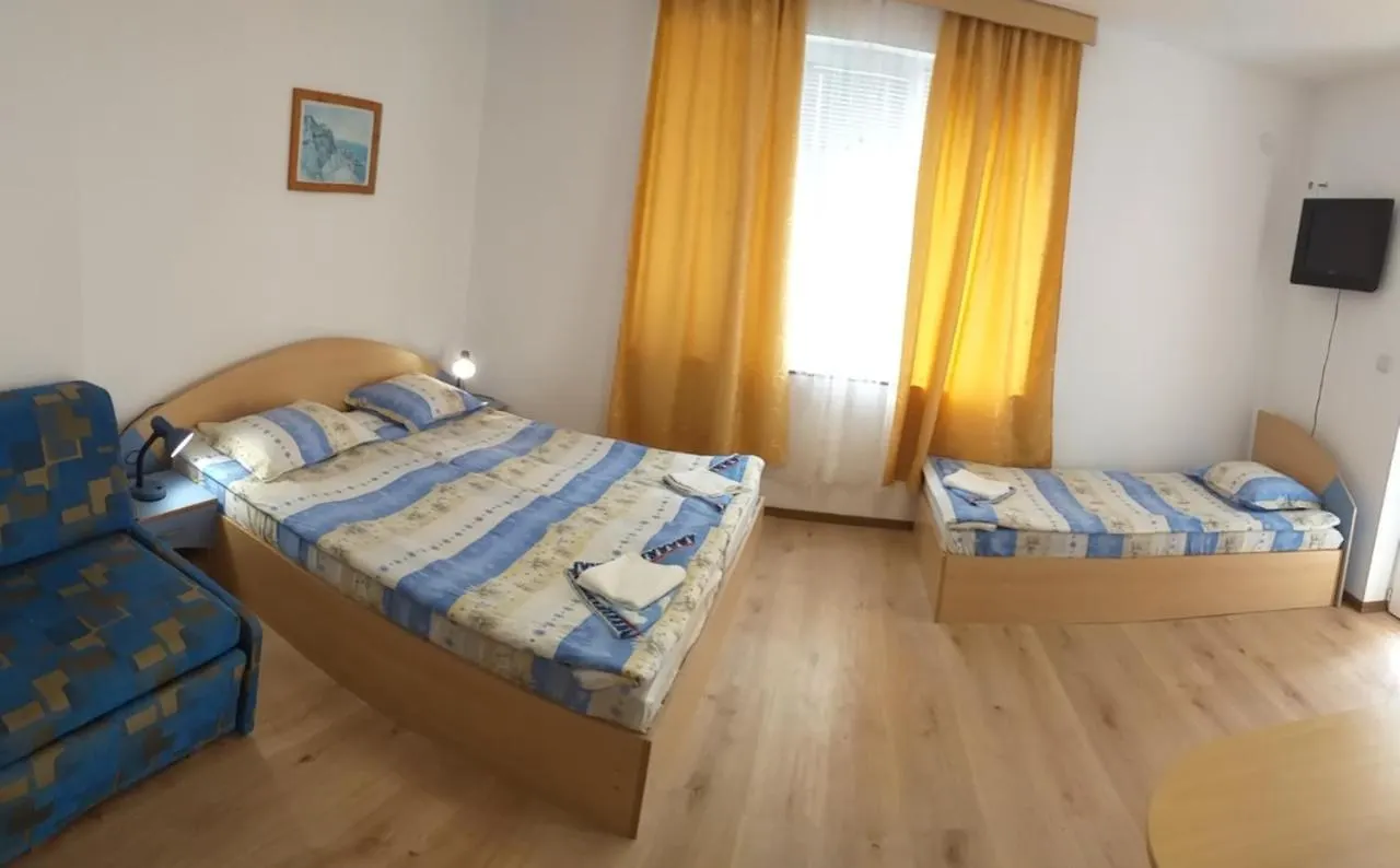 Primorsko Apartments